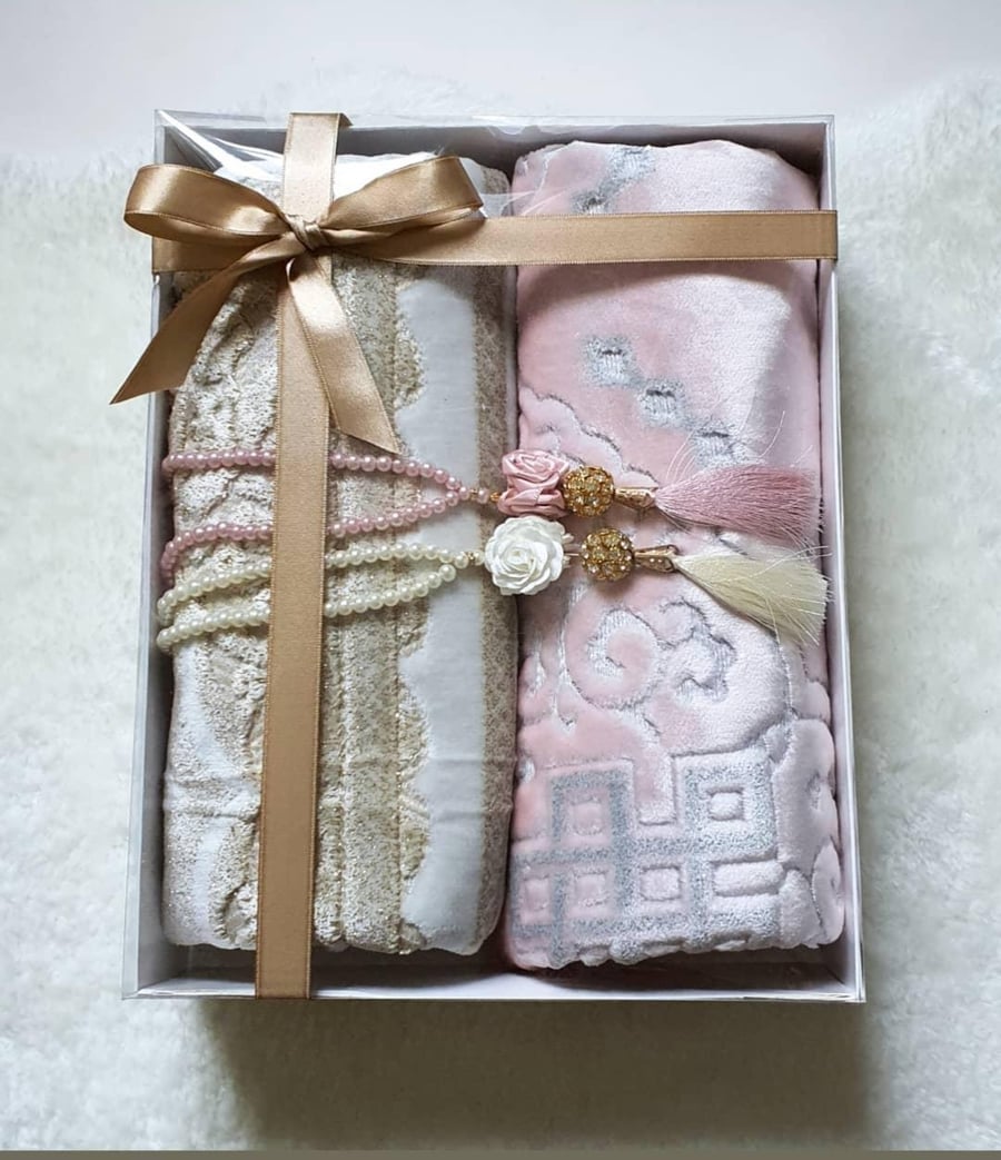 Islamic Couples Wedding Prayer Rug gift Set