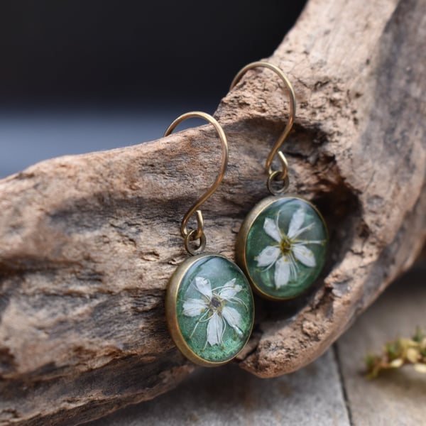 Hypoallergenic Real Pressed Flower Resin Earrings, Titanium Ear Hooks, Green
