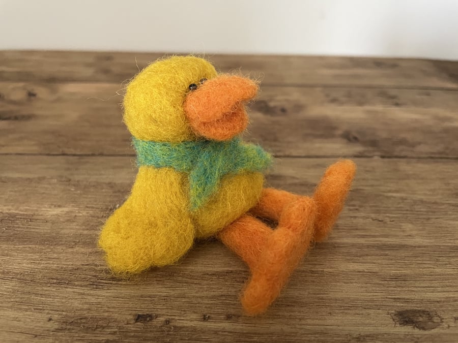 Mini 'Pablo' duckling
