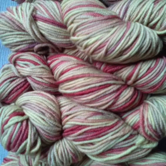 300g Hand-dyed MERINO SUPERFINE DK Appleberry