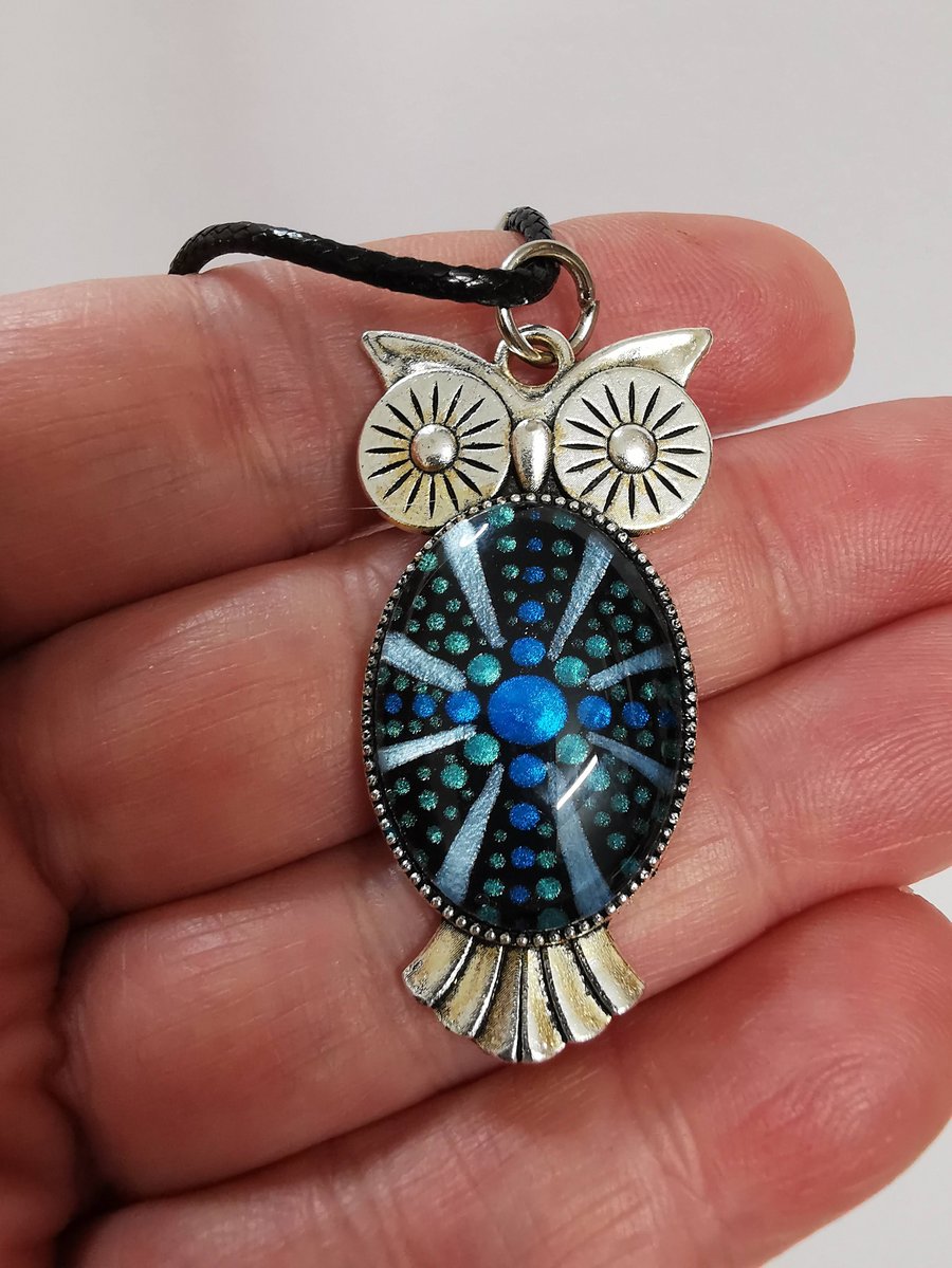 Dot Painted Owl Pendant Deep Blue and Light Blue