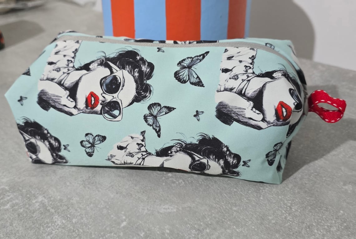 Handmade large pinup style wash bag