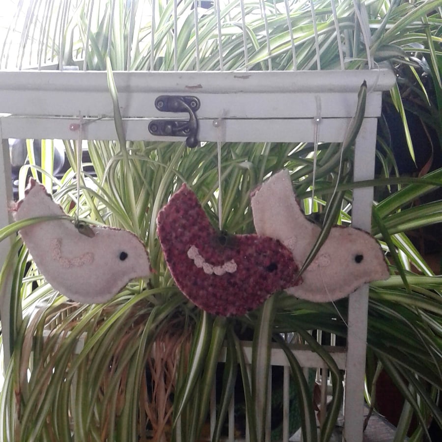 3 little birds hanging ornaments, hand stitched from wool felt, crochet detail