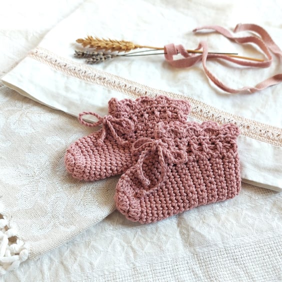 Antique rose Organic baby booties, new baby, certified cotton, Spring booties