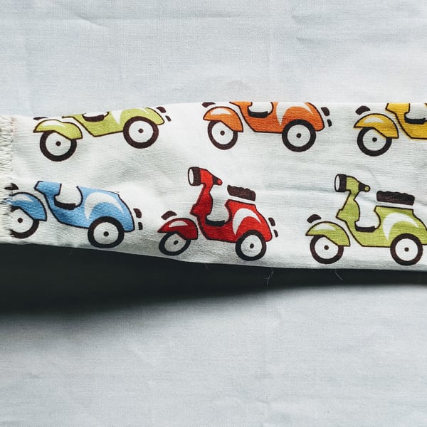 Retro style hairband with moped pattern