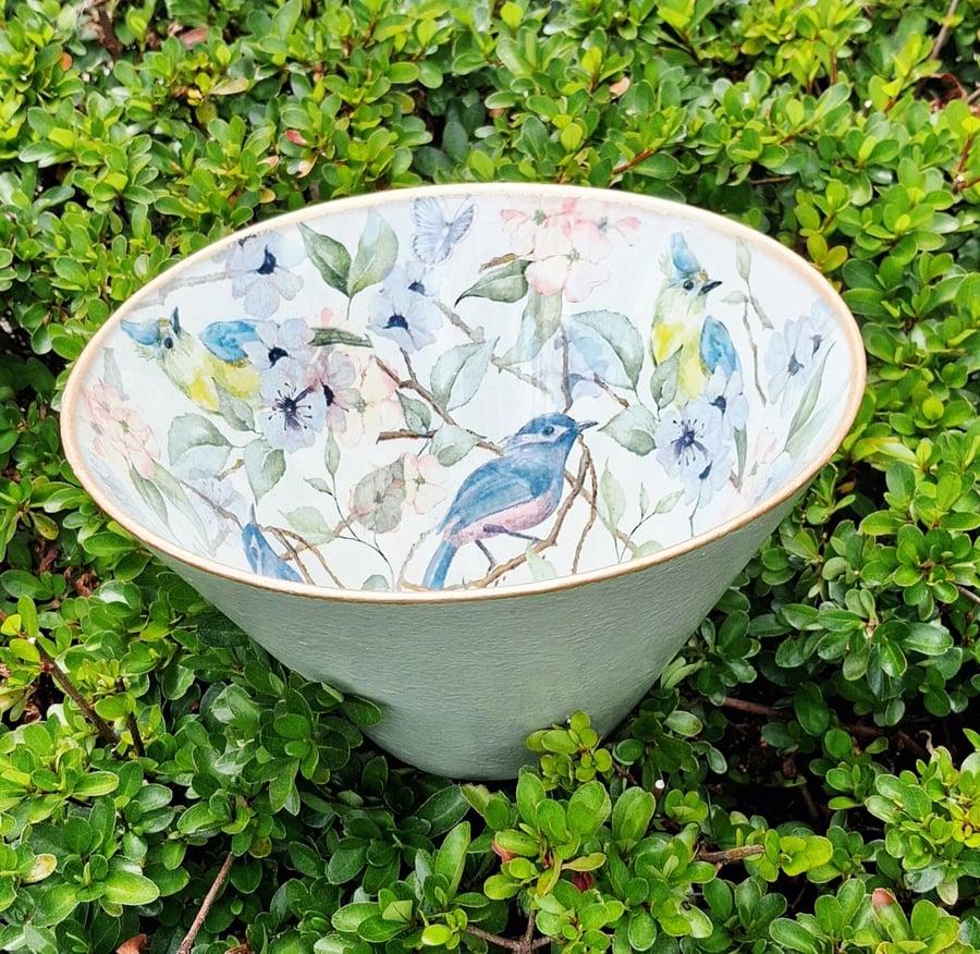 Blossom Oriental Bird Glass Bowl