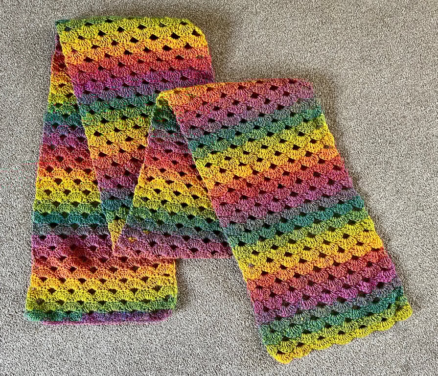 Crocheted Shell Scarf – Rainbow Colours