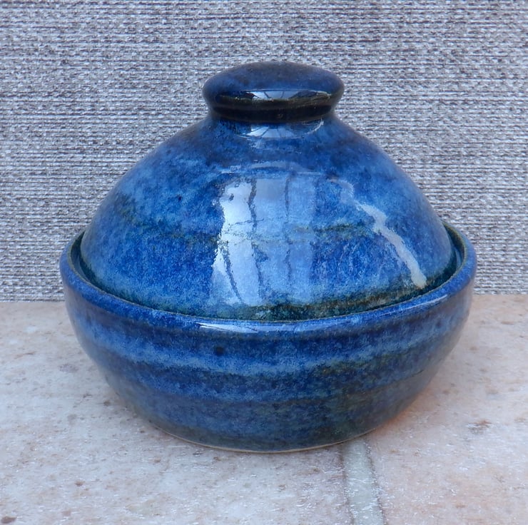 Garlic roaster baker lidded salt pot hand throw... Folksy