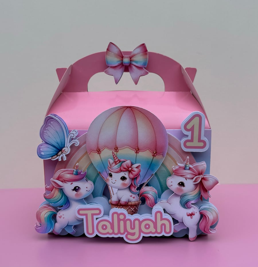 6 Personalised Unicorn  party boxes, party bags (box only)