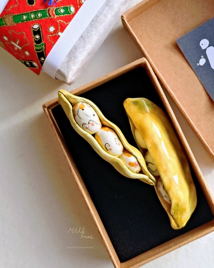 Purrfect Pea Mikemaru Patches (Chopstick Rest)