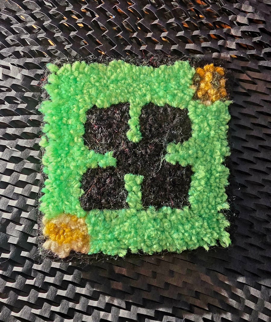 Computer Game Style Green Mug Rug