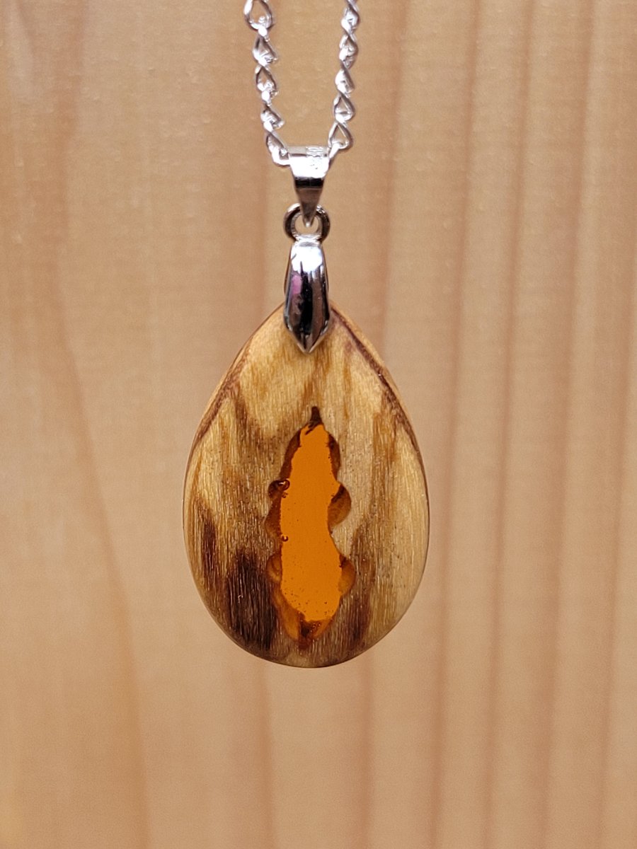 Olive wood and amber-coloured resin pendant - free UK postage