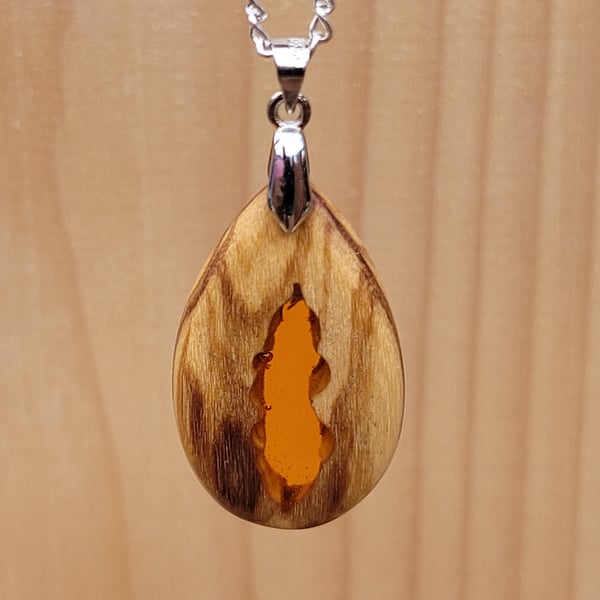 Olive wood and amber-coloured resin pendant - free UK postage