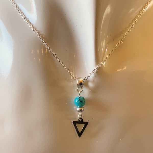 Stainless Steel Triangle Pendant Charm Necklace.