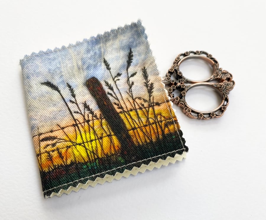 Sunrise hedgerow and fence needle, pin and safety pin case. 