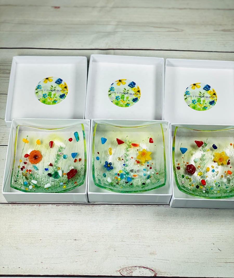 Fused glass ‘meadows’ trinket dish 