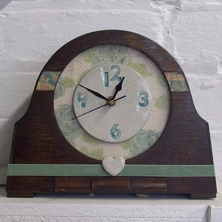 'Rose Garden' Clock