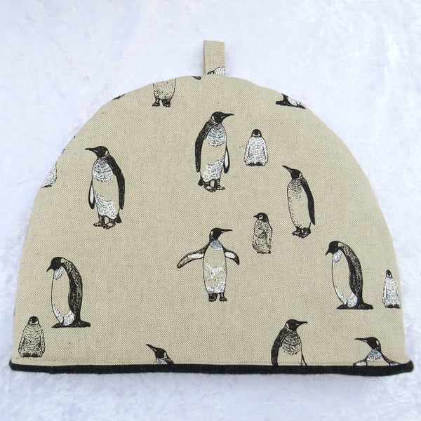   Tea cosy, to fit a 3 cup teapot, penguins