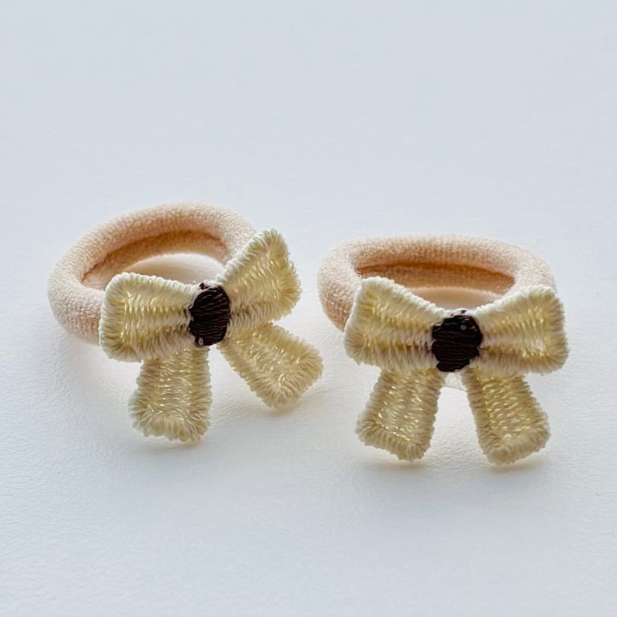 Mini Cream Bow Hair bobbles 