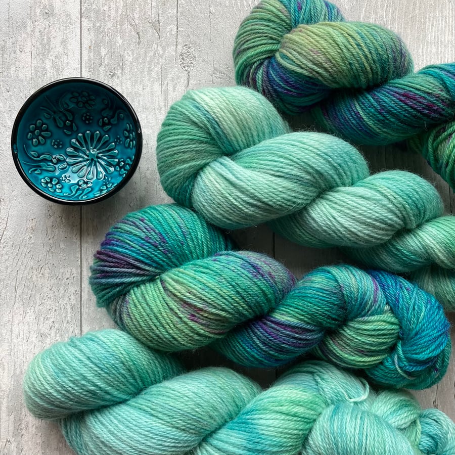 Hand dyed knitting yarn DK 100g Kent Romney  semi solid Oceansorrow 
