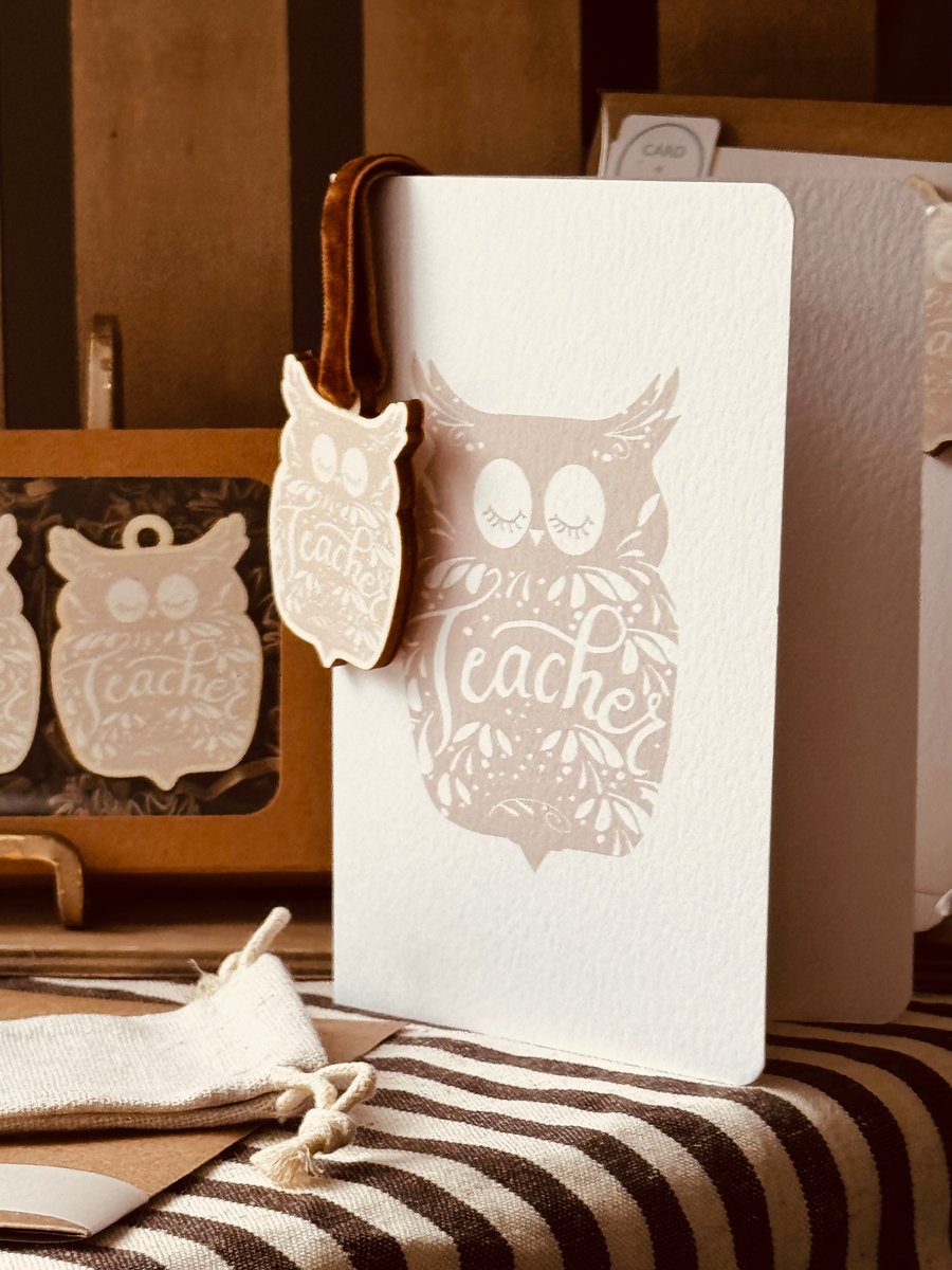 Teacher Appreciation Card & Wooden Owl Gift Set (QM2041)