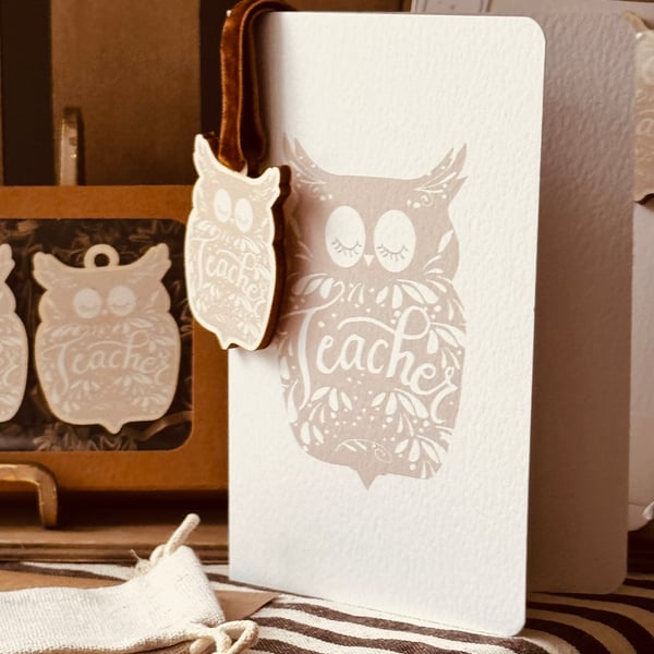 Teacher Appreciation Card & Wooden Owl Gift Set (QM2041)