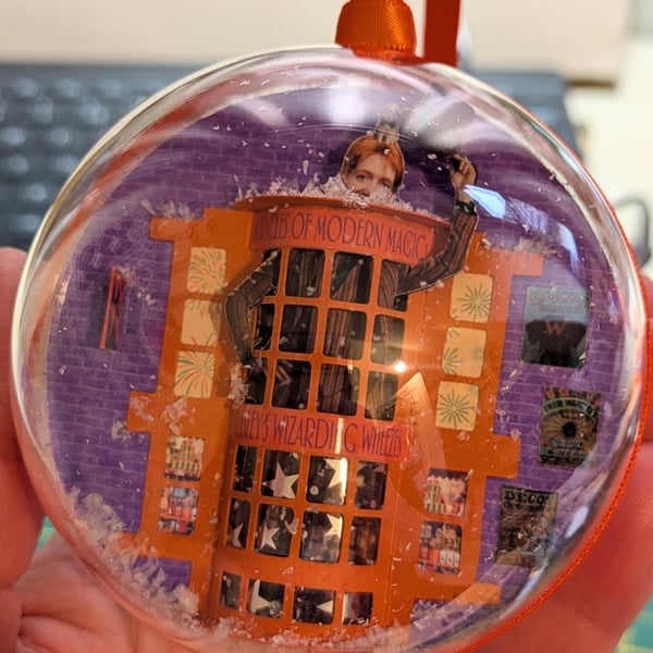 Wizard joke shop - bauble decoration