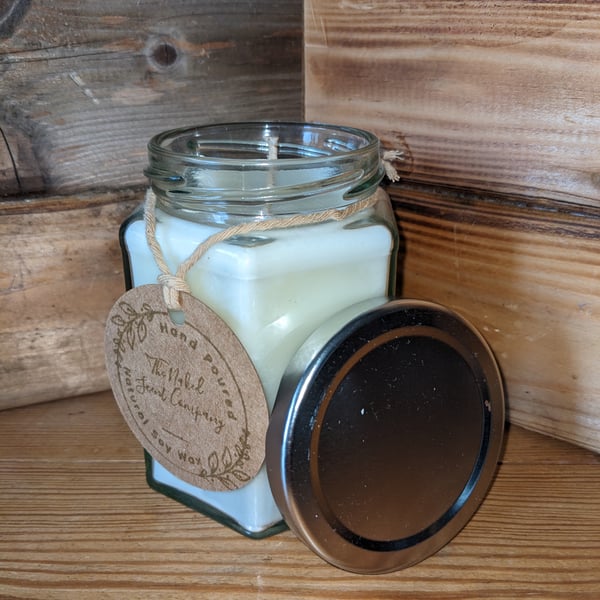 COTTON MUSK SCENTED, HAND POURED, SOY WAX CANDLE – 220G
