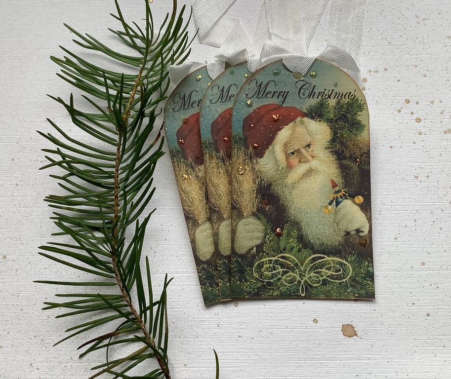 CHRISTMAS GIFT  TAGS  ( set of 3 ) ' Woodland Santa'... ready to ship..