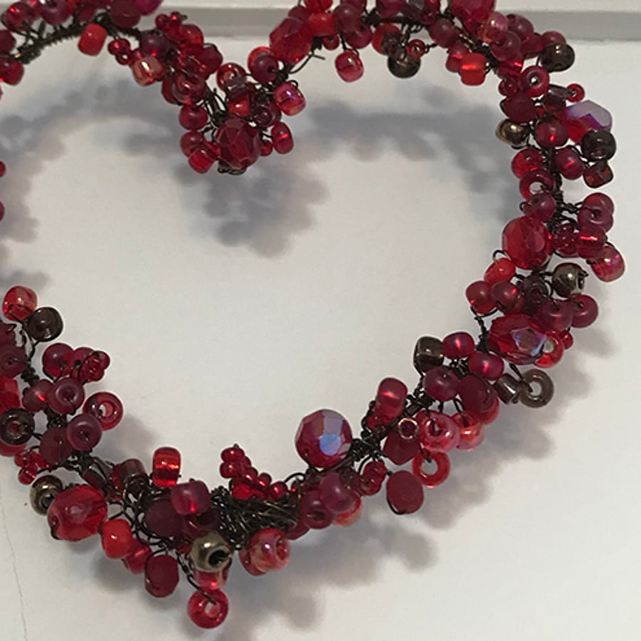 Small beaded wire heart decoration