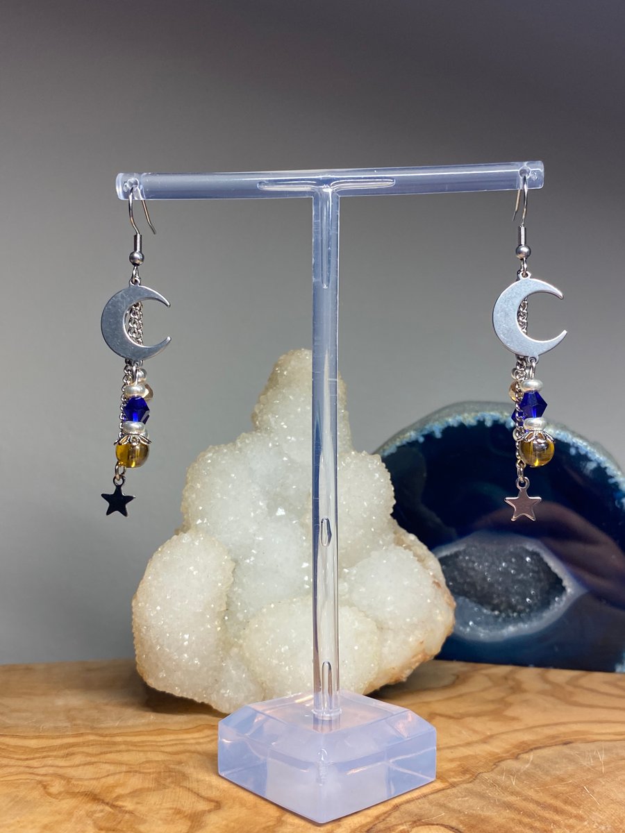 Bess - Whimsygoth Moon Earrings 