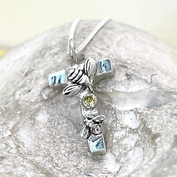Letter T charm with bees 