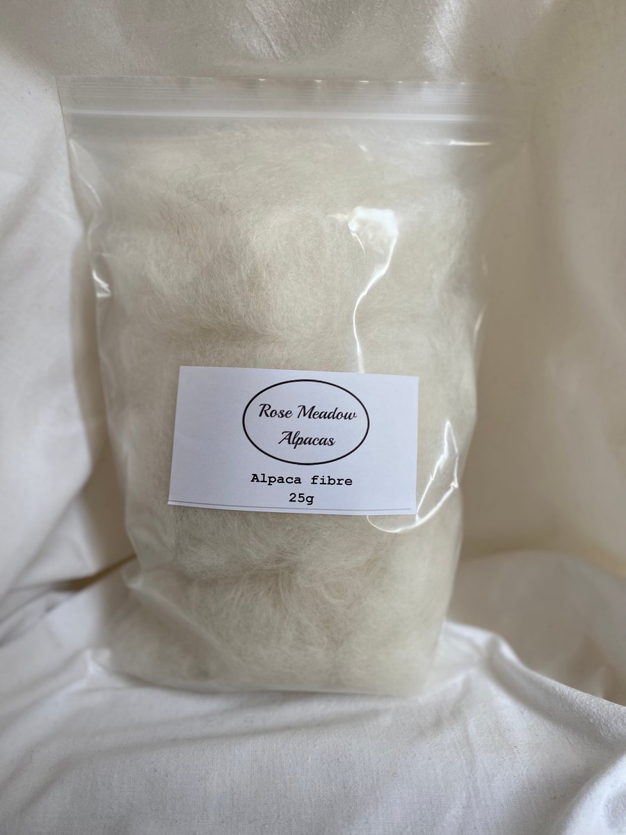 25g white alpaca fibre