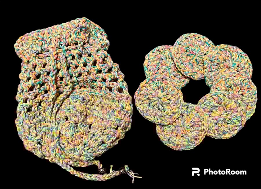 Set of 7 Reusable Face Scrubbies with Matching Drawstring Bag