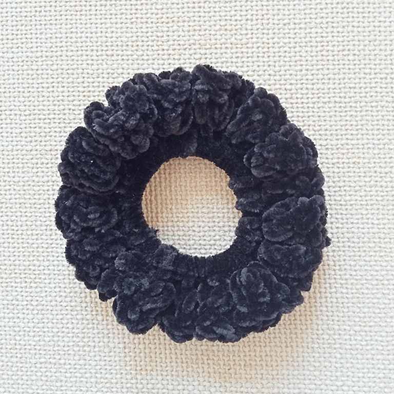 CROCHET PATTERN PDF Squeeze Me Scrunchies