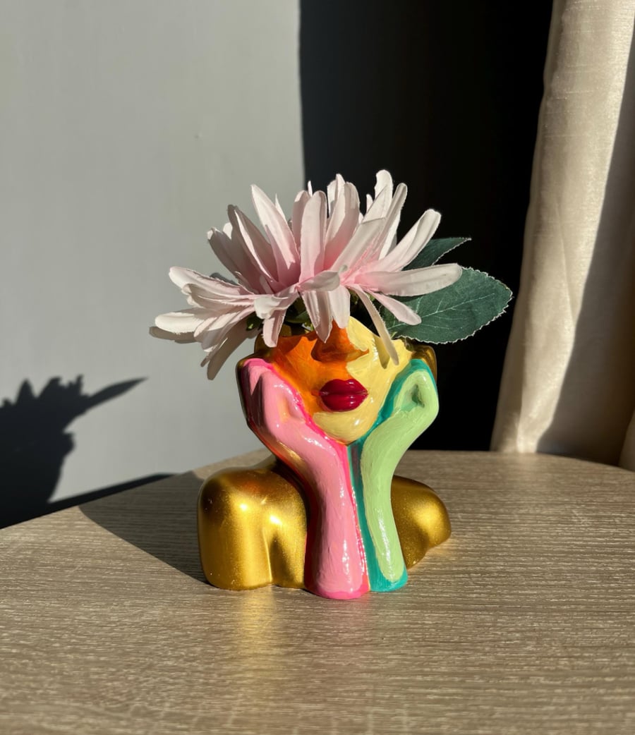 Pop Art SmallFace Vase – Hand-Painted Body Sculpture,