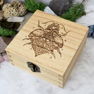 Steampunk bee. Pyrography wooden box.