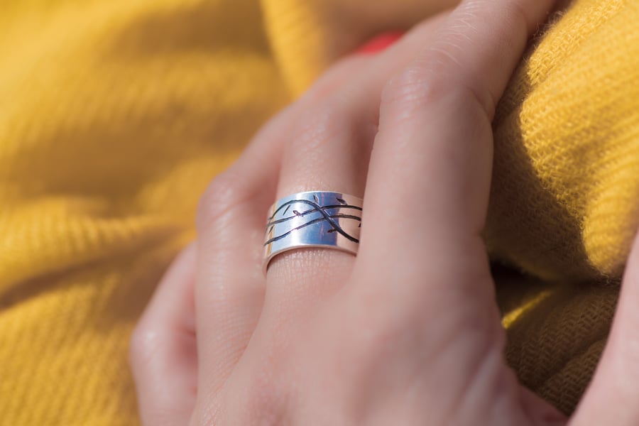 Wavy Branch Ring