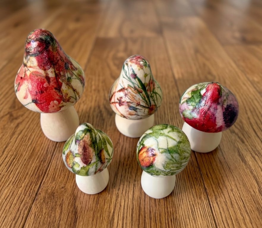 Set of 5 Minature Wooden Toadstools 