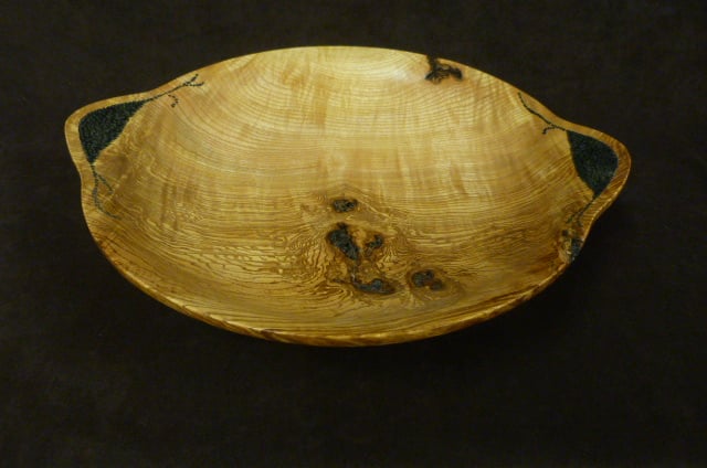 ASH CONTOURED BOWL, ON TRIPOD LEGS, SALAD OR FRUIT