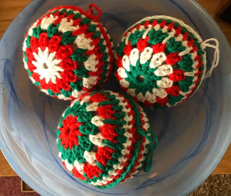 Set of 3 Crochet Christmas Baubles 10cm