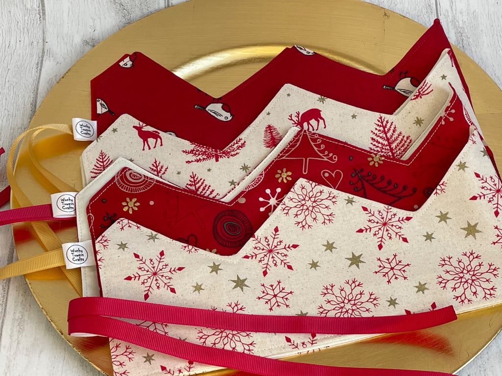 Set of 4 red and cream Skandi-style Christmas crowns with grosgrain ribbons