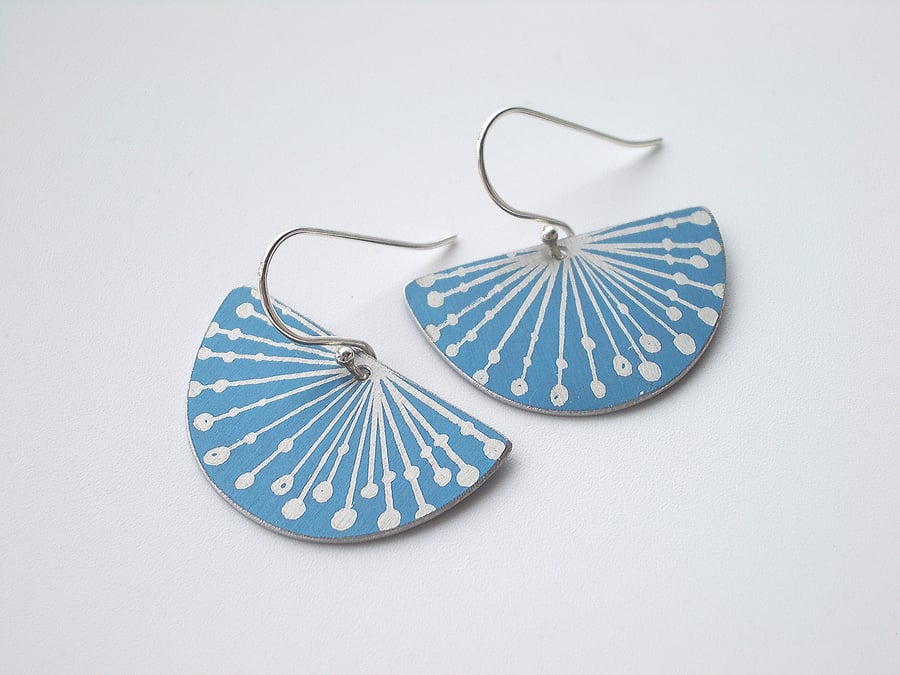 Fan earrings with seed head print in blue and silver
