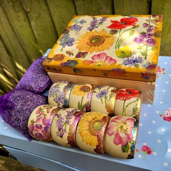 Wildflower Napkin Rings set of 8 in Matching Decoupage Box-summer table decor