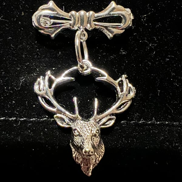 Reindeer Stag Christmas Winter Pin Brooch