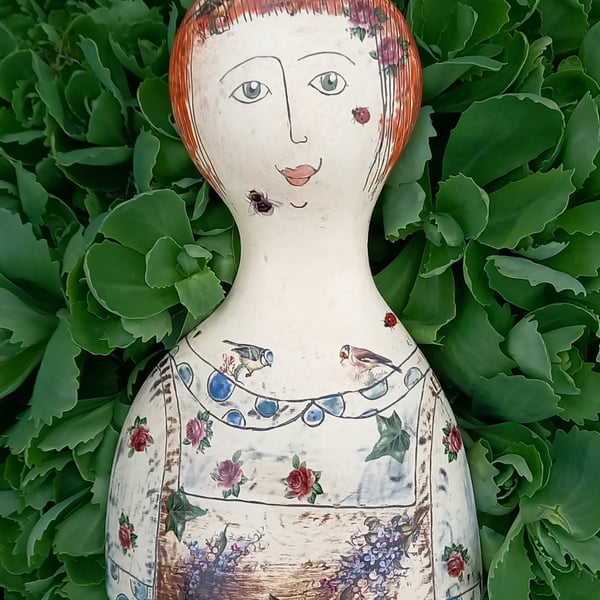 Figurative ceramic vase 