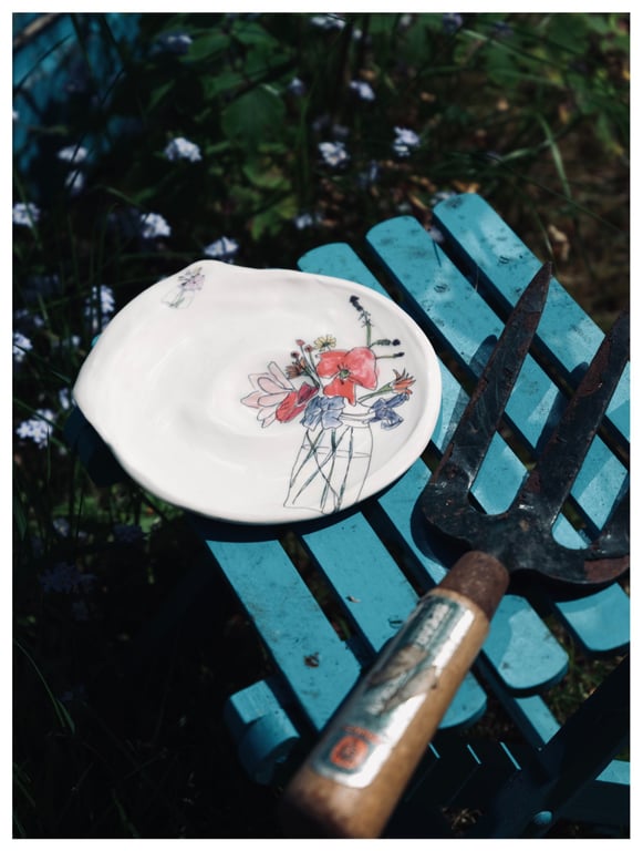 The Saucer - Summer Series