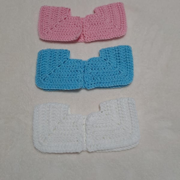 set of 3 baby cardigan yoke 0-3 months blue white pink crochet