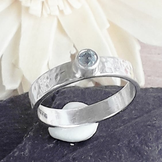 Blue Topaz Solitaire Ring size M Sterling Silver Hallmarked November Birthstone