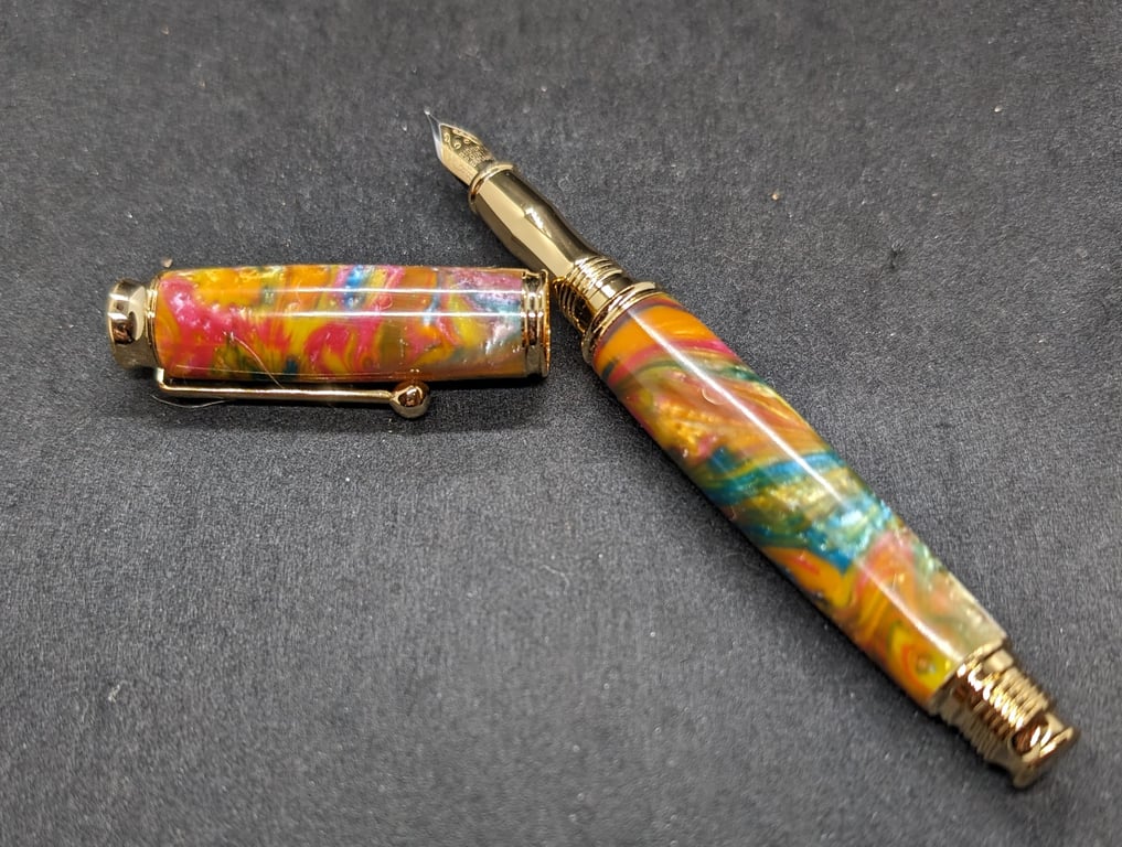Multi coloured fountain pen in aluminite